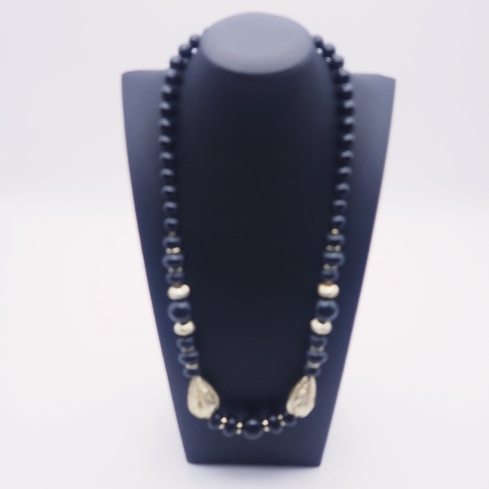 Elegant Black and Gold Beaded Necklace